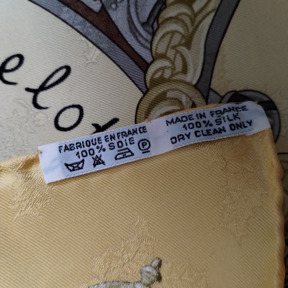 Hermes J Abadie Plumes et Grelots Silk Scarf - Picture 8 of 17